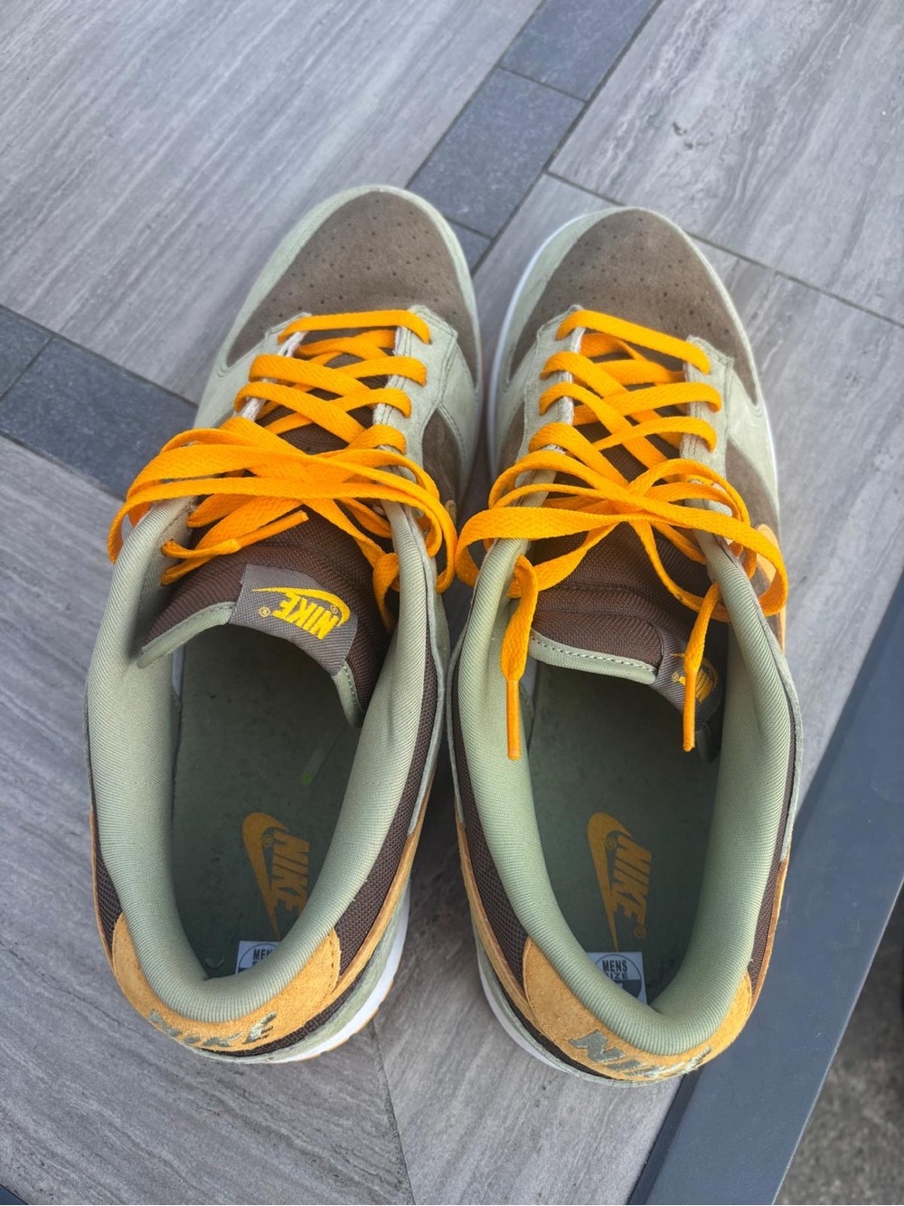 Nike Low-Top Sneakers in Olive Green, Brown & Yellow Orange